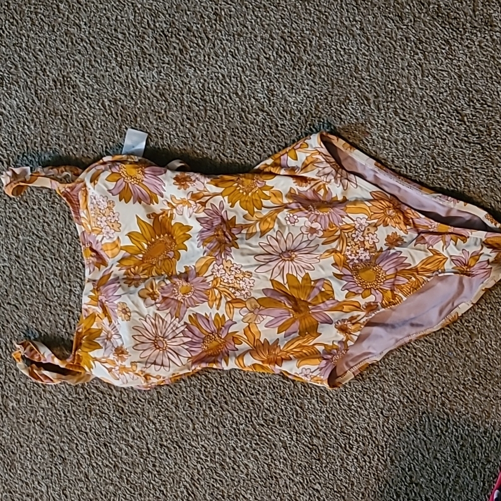 Bathing suit